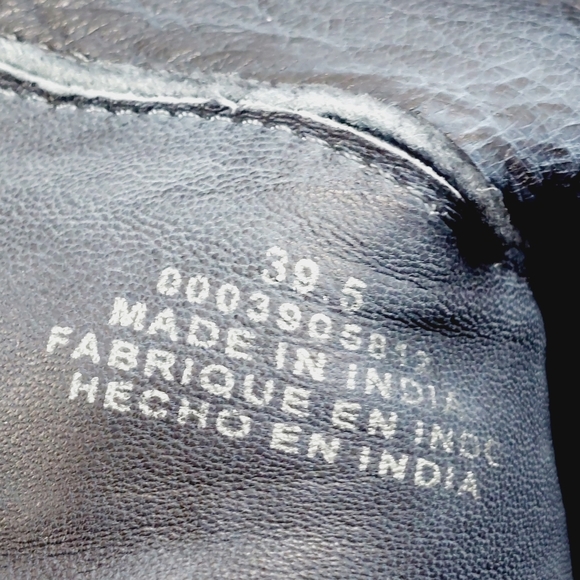 NEW Free People Charm Double V Black Suede Block Heel Ankle Boots O294 - Picture 11 of 14